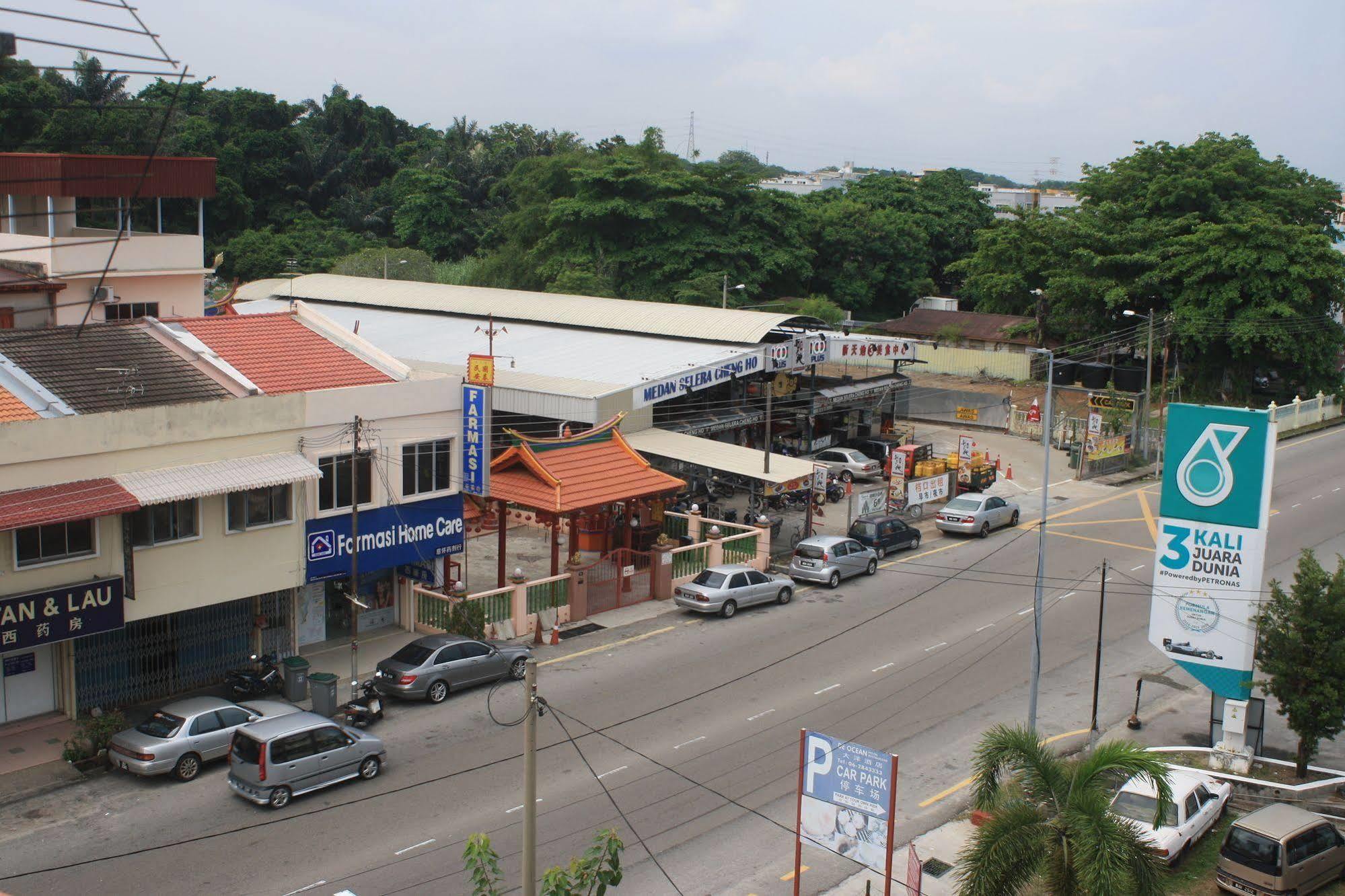 De Ocean Hotel Malacca Exterior photo